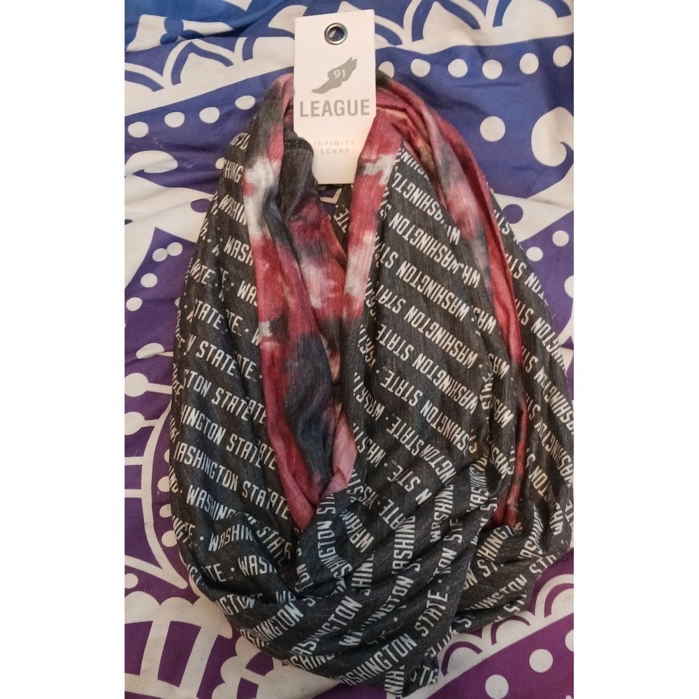 NEW 91 League NCAA Women's‎ Infinity Scarf, Washington State University